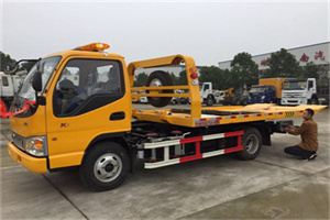 宁德哪里有拖车服务