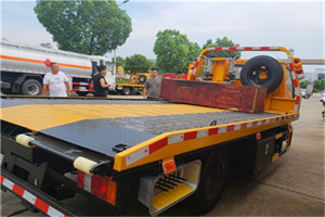 宁德附近拖车电话号码服务